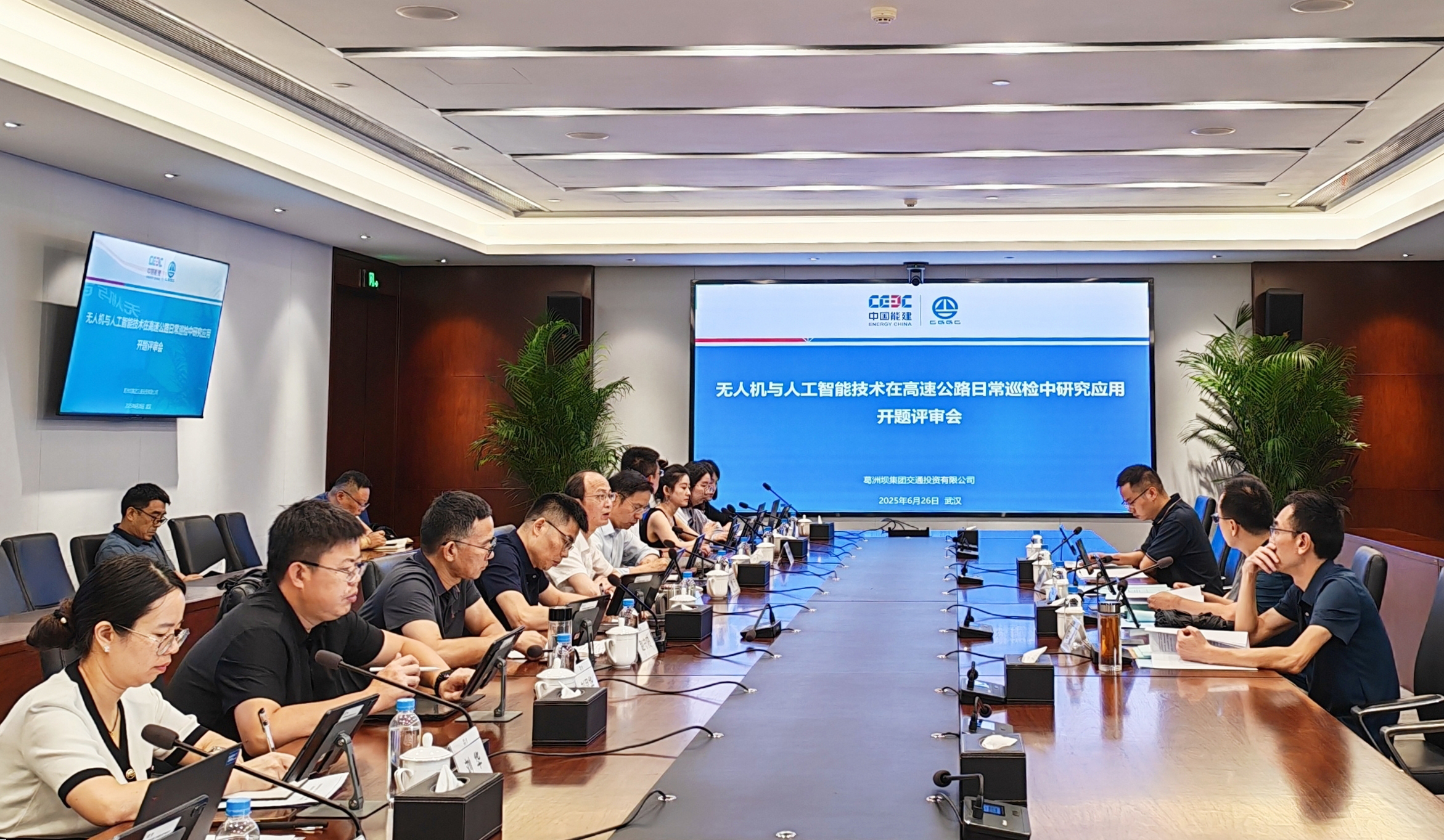 无人机+AI智能大模子：开启交通基础设施巡检新时代